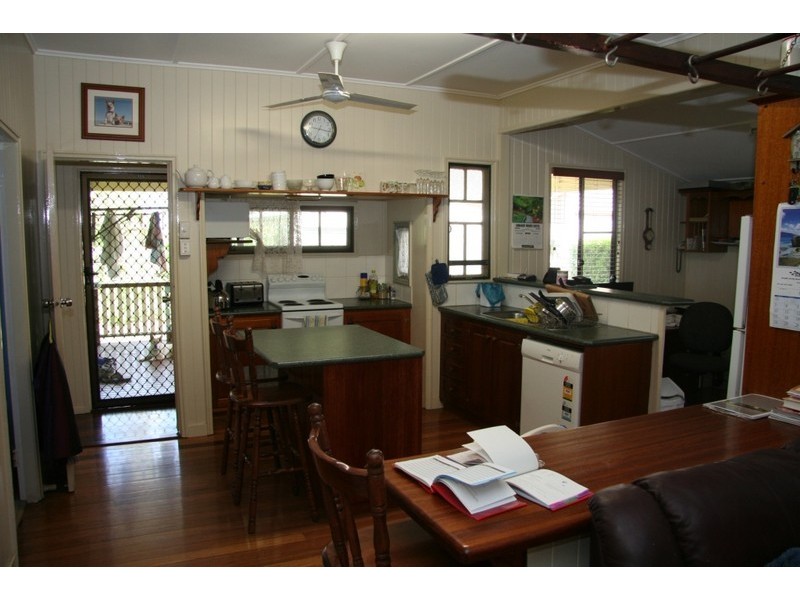 15 Arthur Street, Kingaroy QLD 4610