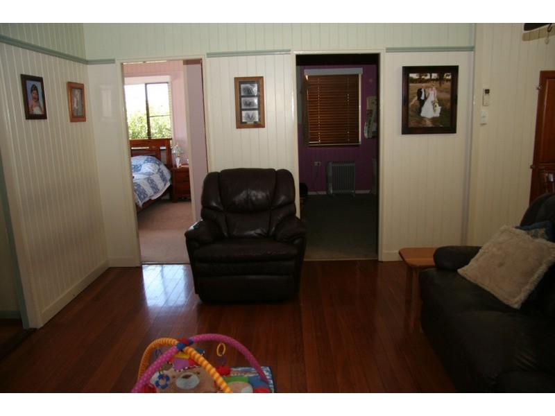 15 Arthur Street, Kingaroy QLD 4610