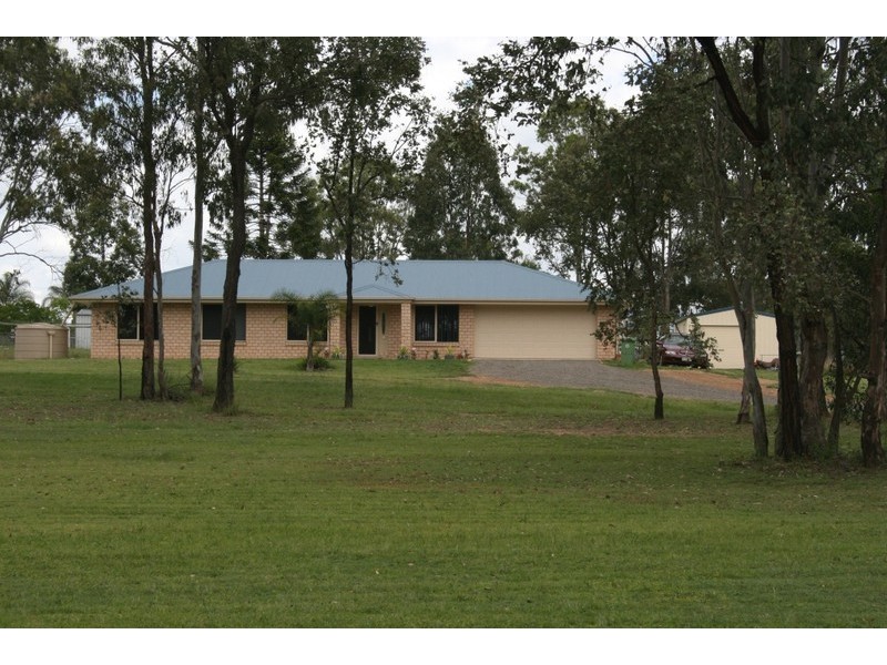 107 Gipps, Nanango QLD 4615