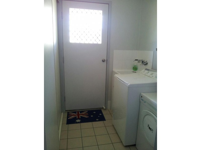 107 Gipps, Nanango QLD 4615