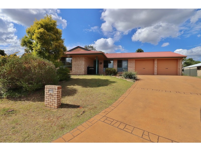14 Dell, Kingaroy QLD 4610