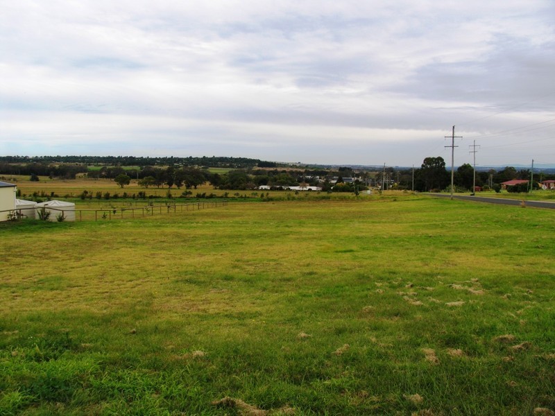 58 Sonaree Drive, Kingaroy QLD 4610
