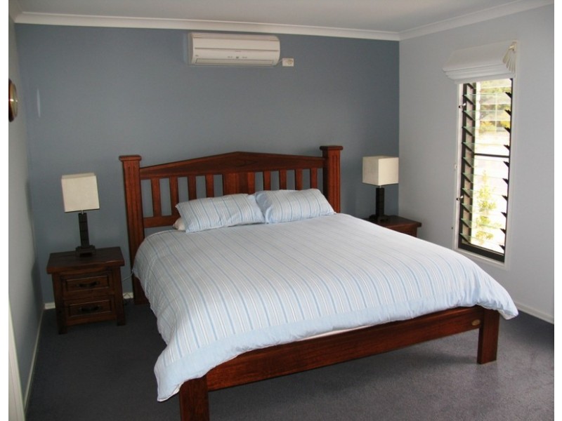 4 Bridgeman Parade, Kingaroy QLD 4610