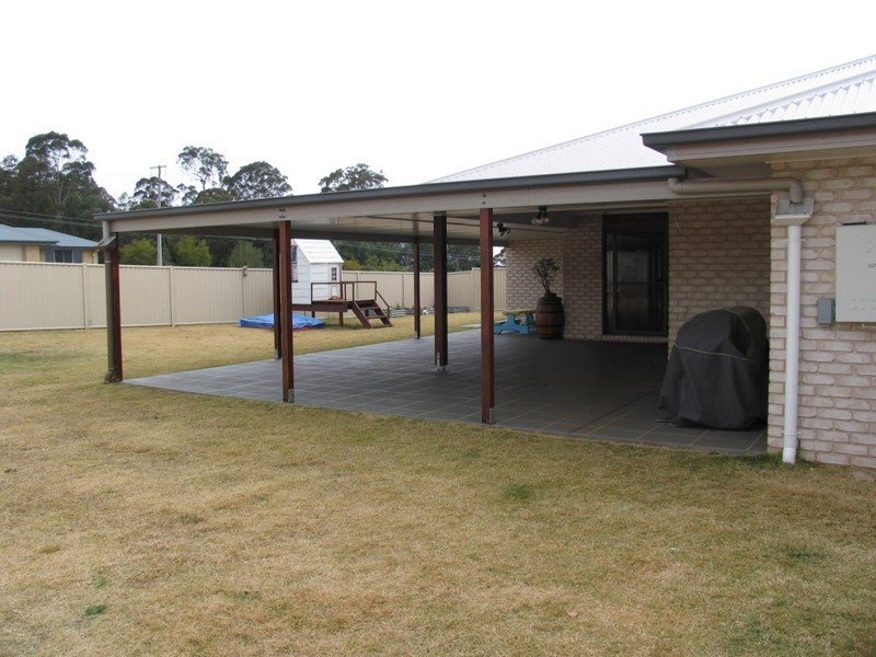 4 Bridgeman Parade, Kingaroy QLD 4610
