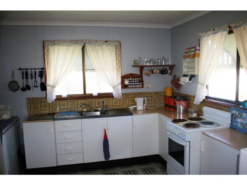 Ellesmere QLD 4610
