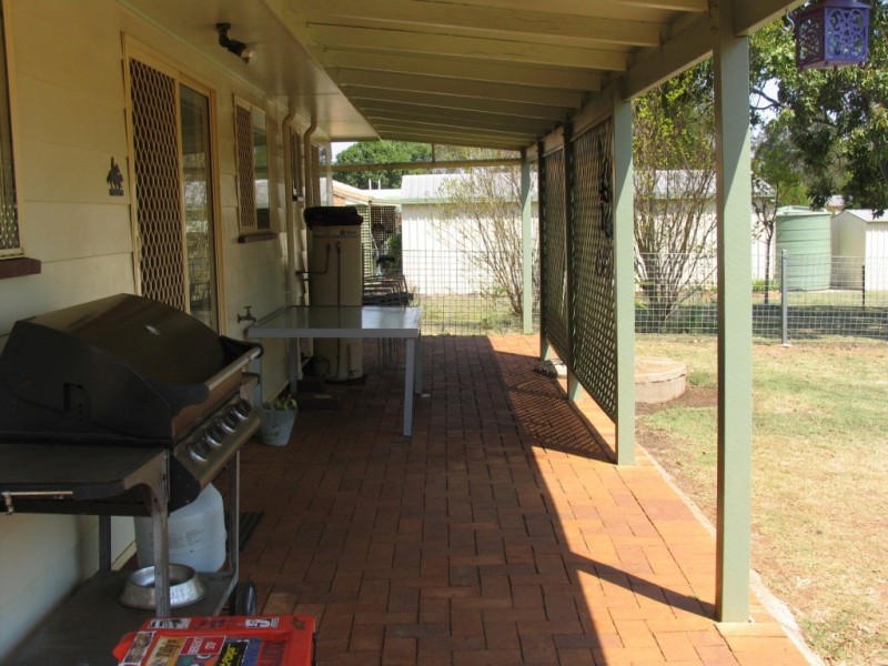 17 Keith Shaw Drive, Kingaroy QLD 4610