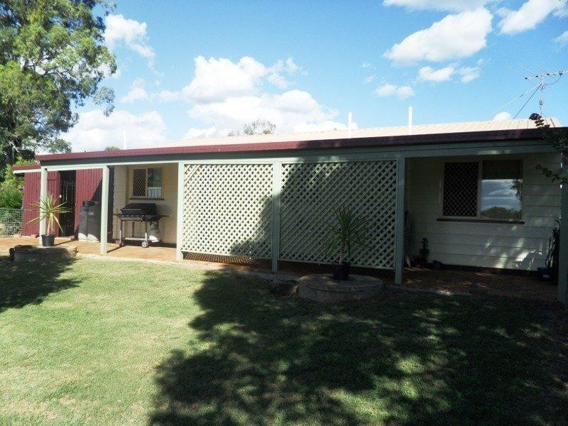 17 Keith Shaw Drive, Kingaroy QLD 4610