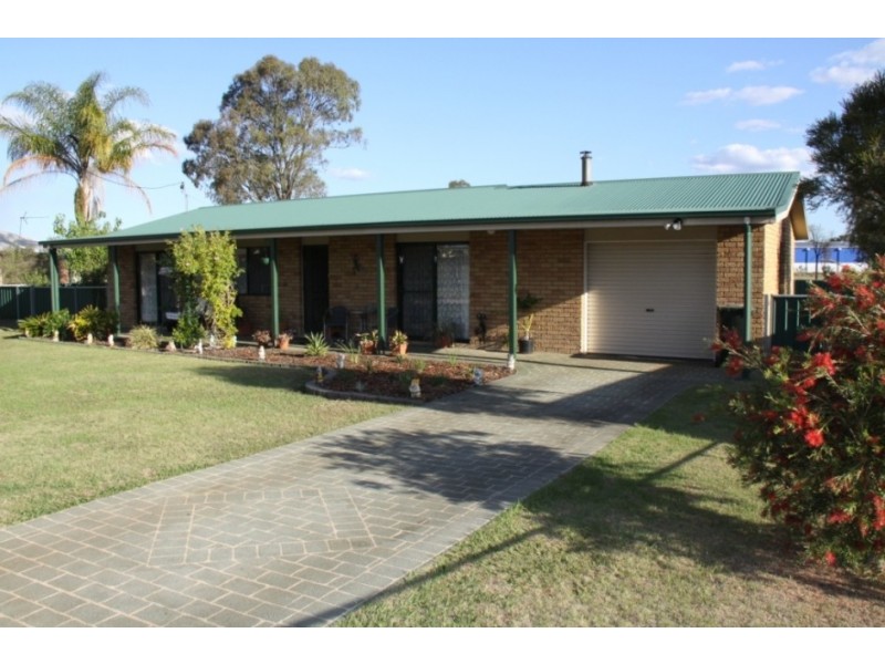 2 Nevin Crt, Kingaroy QLD 4610