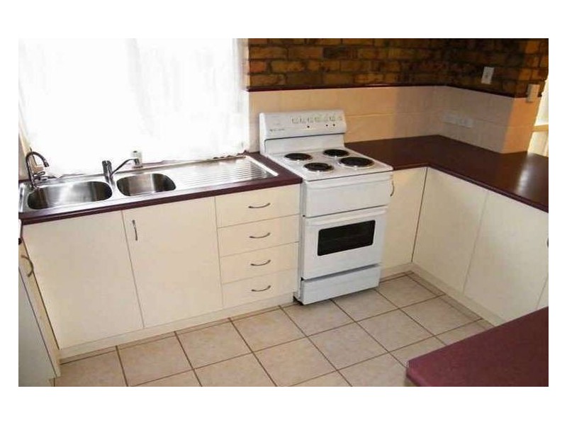 2 ROSEDALE STREET, Kingaroy QLD 4610