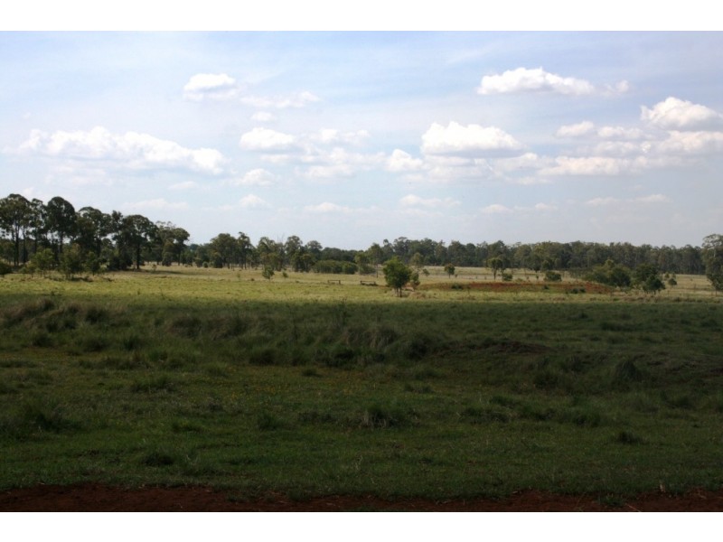 Wattle Grove QLD 4610