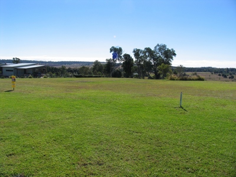 24 Macaulay Drive, Kingaroy QLD 4610