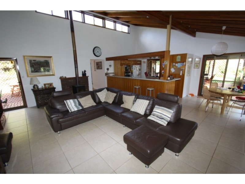 124 Crawford Booie Rd, Kingaroy QLD 4610