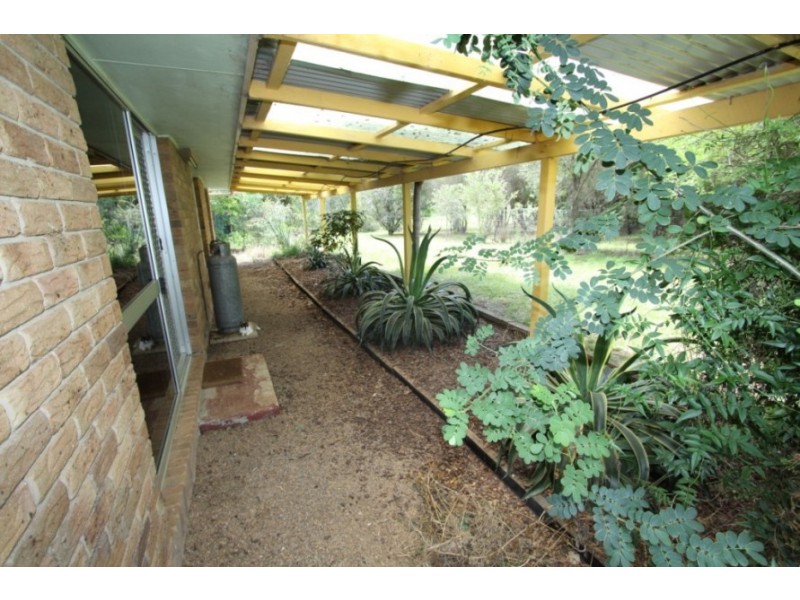 341 Izzards Rd, Nanango QLD 4615