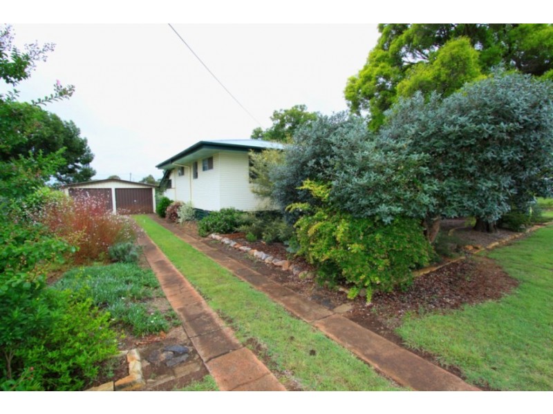 36 Gladys Street, Kingaroy QLD 4610
