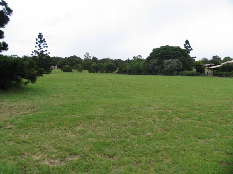 10 Sonaree Drive, Kingaroy QLD 4610