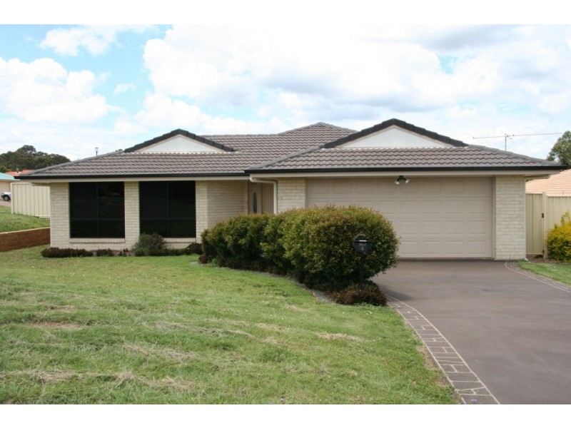 4 Bunya Drive, Kingaroy QLD 4610