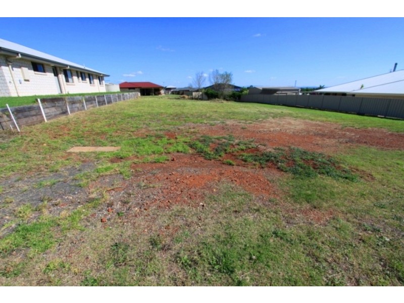 30 Bernard Cres, Kingaroy QLD 4610