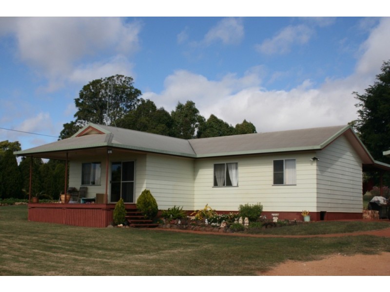 Wattle Grove QLD 4610