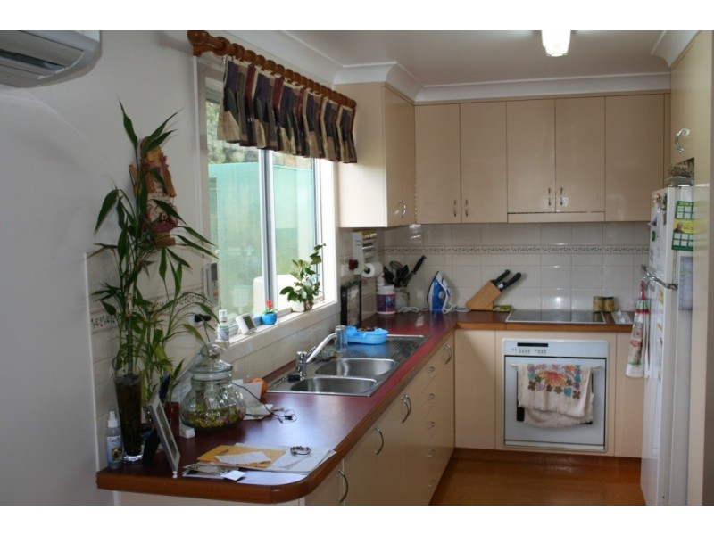 Wattle Grove QLD 4610