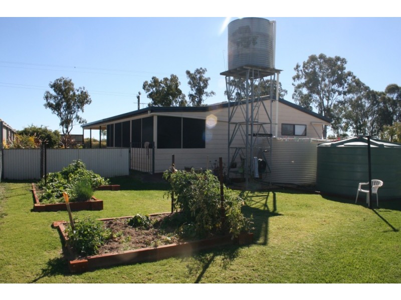 Ellesmere QLD 4610