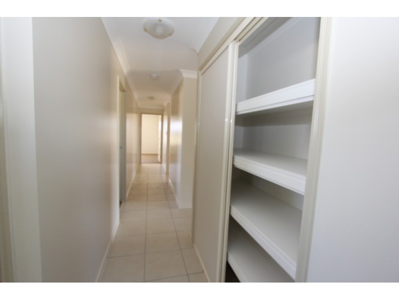 40 Rosella Pde, Kingaroy QLD 4610