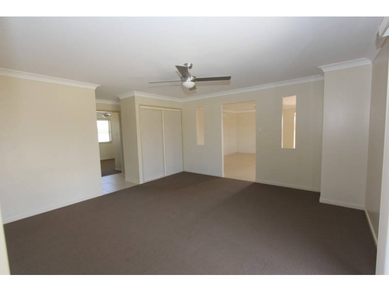 40 Rosella Pde, Kingaroy QLD 4610