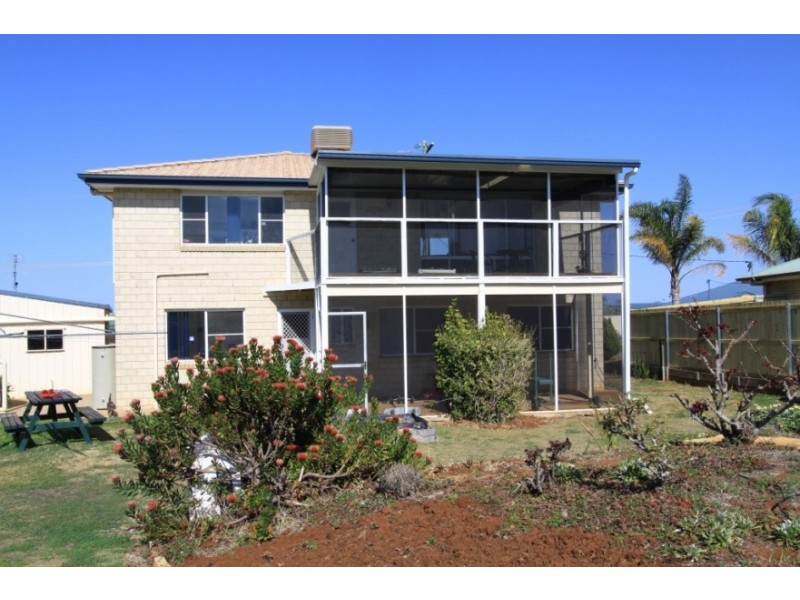 39 Windsor Circle, Kingaroy QLD 4610