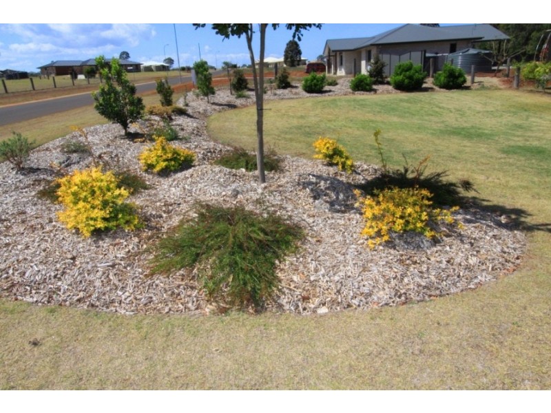 21-23 Lorikeet Cres, Kingaroy QLD 4610