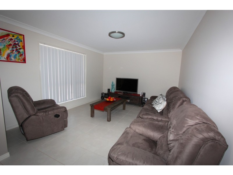 11 Nobby Way, Kingaroy QLD 4610