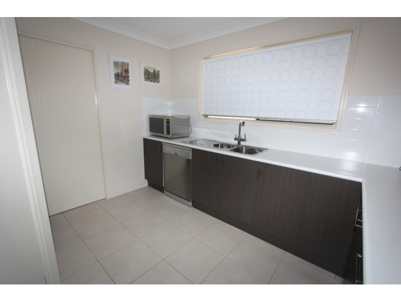 11 Nobby Way, Kingaroy QLD 4610