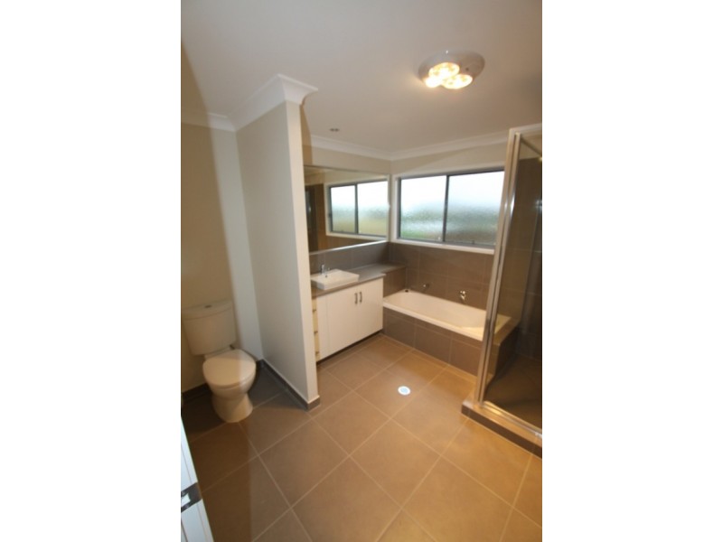 70 Banksia Drive, Kingaroy QLD 4610