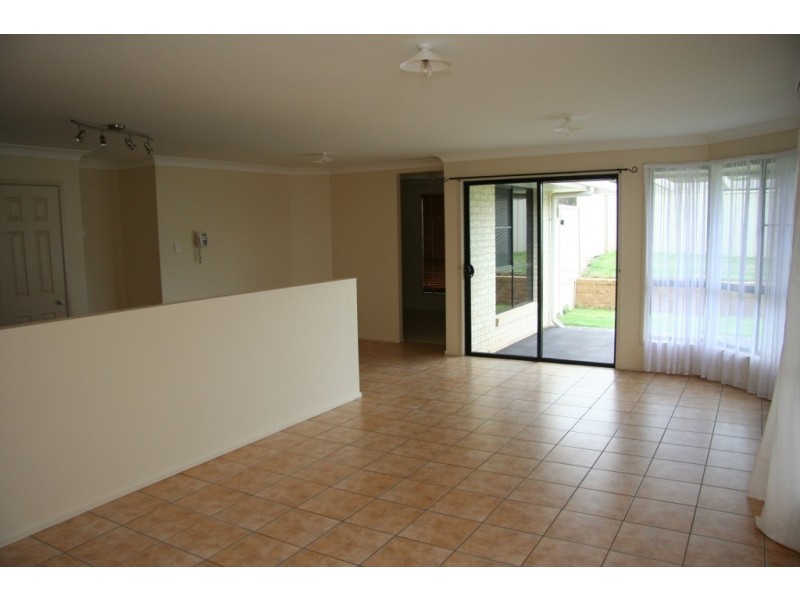4 Bunya Drive, Kingaroy QLD 4610