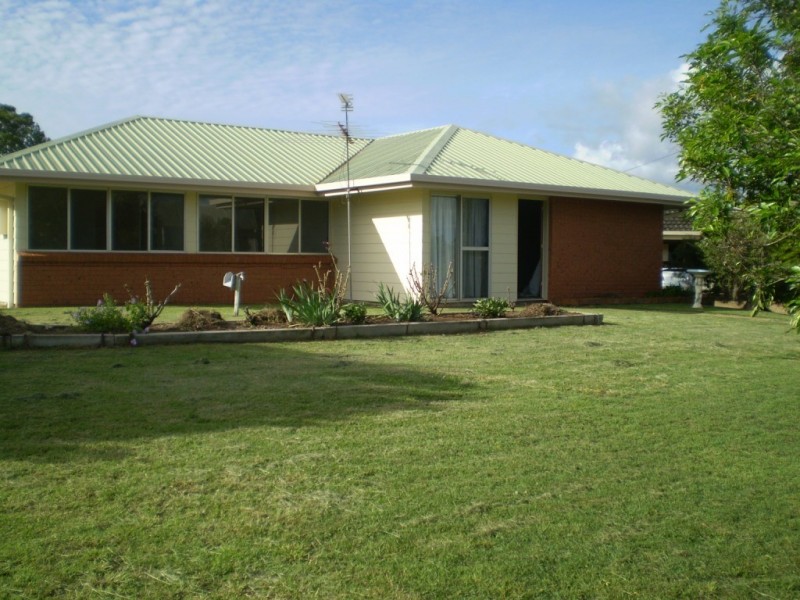 17 Windsor Cle, Kingaroy QLD 4610