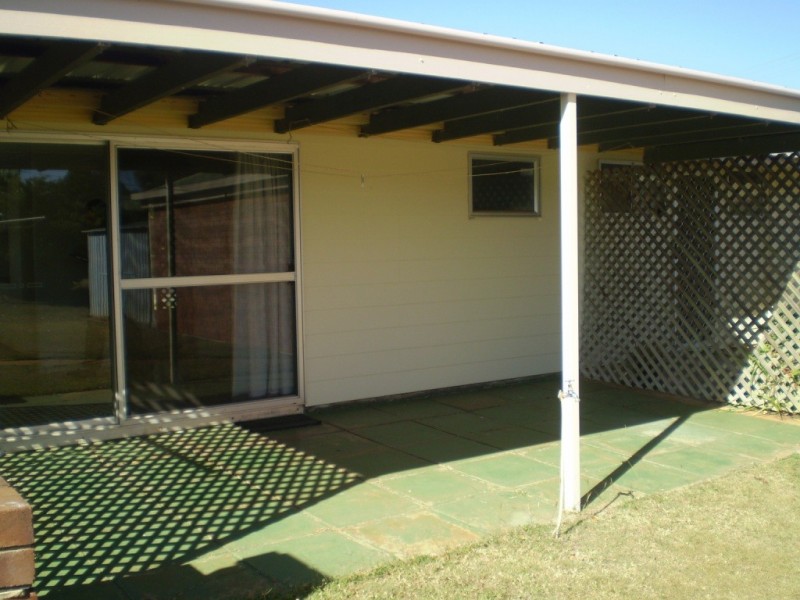 17 Windsor Cle, Kingaroy QLD 4610