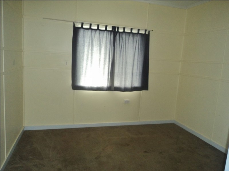 18 Kefford St, Kingaroy QLD 4610