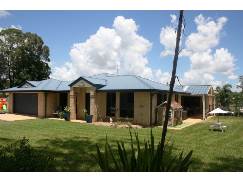 11 Tidar Crt, Kingaroy QLD 4610