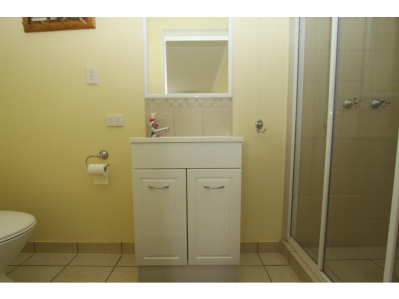 19 Adermann Drive, Kingaroy QLD 4610