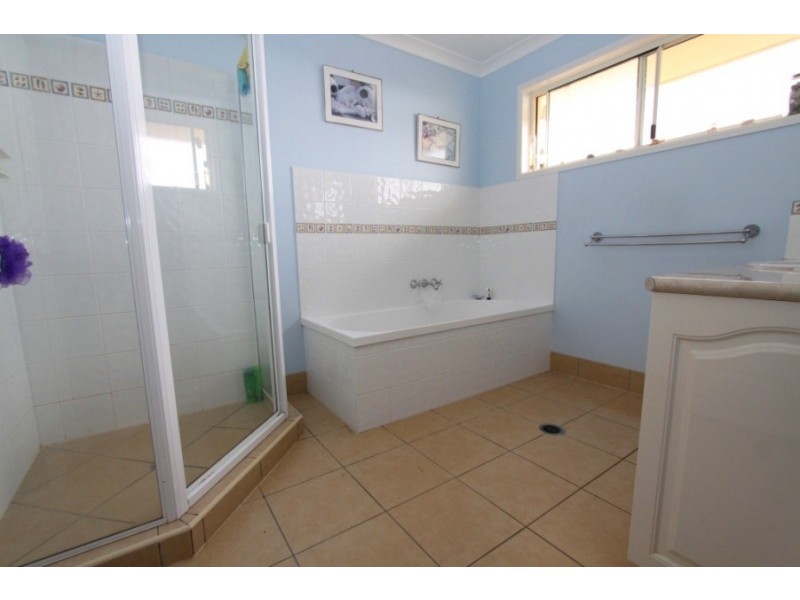 19 Adermann Drive, Kingaroy QLD 4610