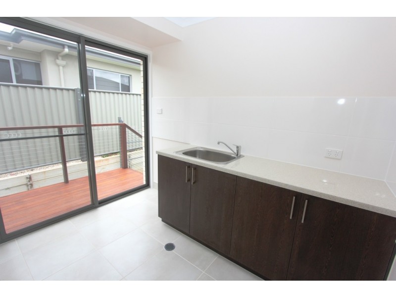 21 Bernard Cres, Kingaroy QLD 4610