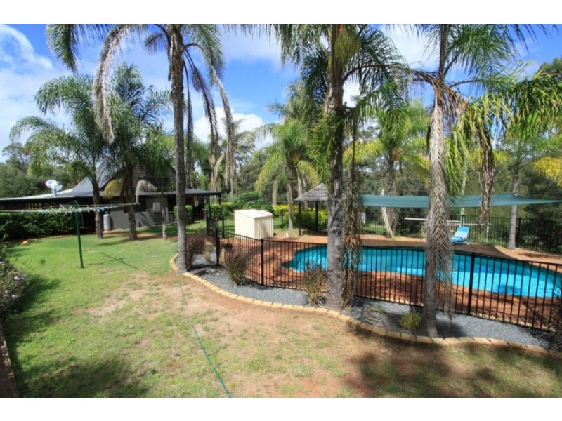 157 Hillsdale Road, Booie QLD 4610