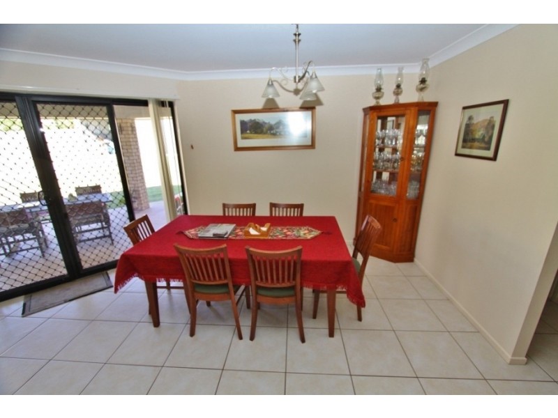 8 Hillview Parade, Kingaroy QLD 4610