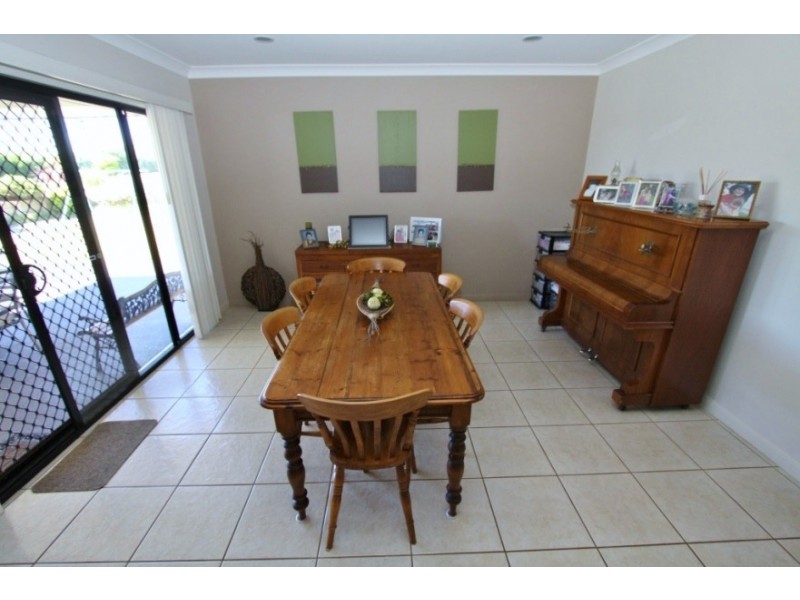 37-39 Premier Drive, Kingaroy QLD 4610