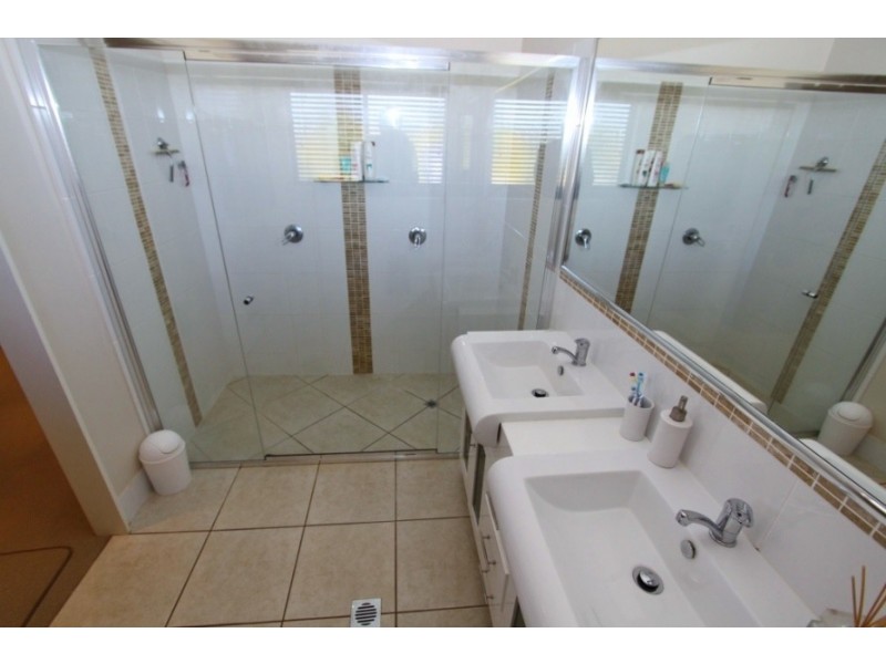 37-39 Premier Drive, Kingaroy QLD 4610