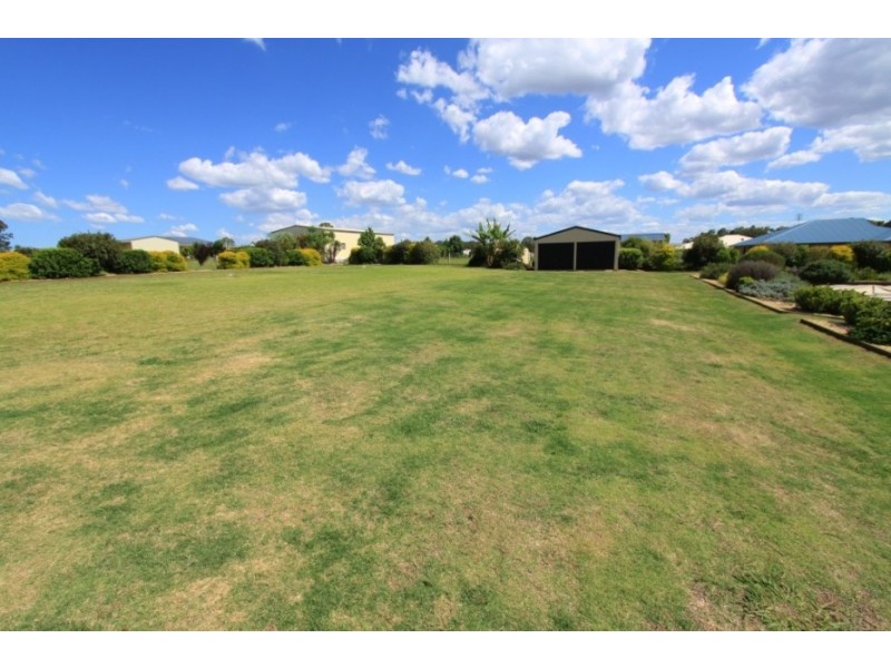 37-39 Premier Drive, Kingaroy QLD 4610