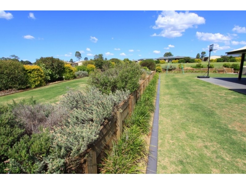37-39 Premier Drive, Kingaroy QLD 4610