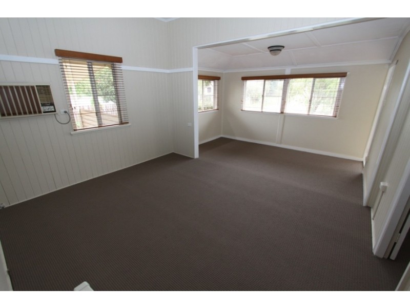 5 Toomey Street, Kingaroy QLD 4610