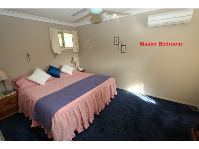 74 Harris Rd, Kingaroy QLD 4610