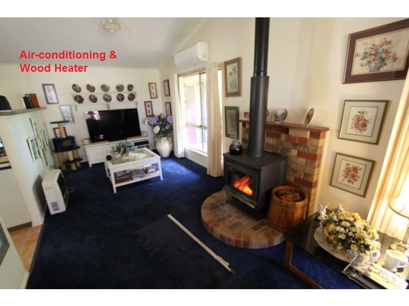 74 Harris Rd, Kingaroy QLD 4610