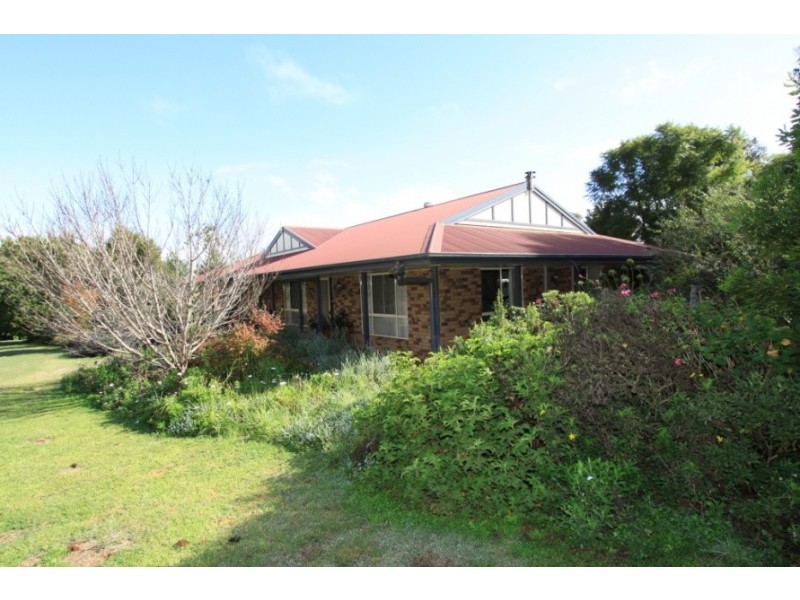 74 Harris Rd, Kingaroy QLD 4610