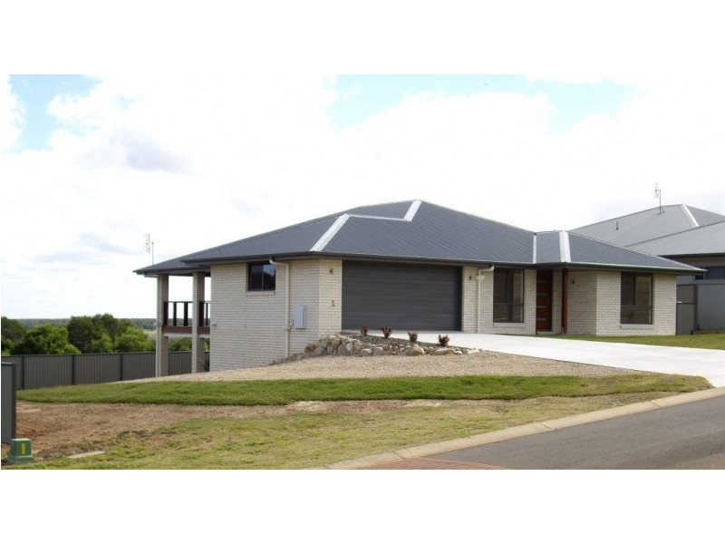 21 Bernard Cres, Kingaroy QLD 4610